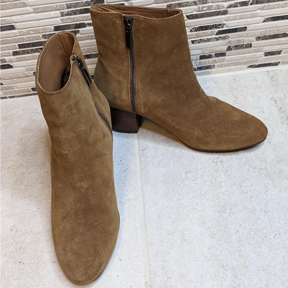 Thursday boots Women’s Luna zipper boot Tan Suede Size 8